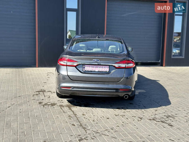 Серый Форд Фьюжн, объемом двигателя 2.5 л и пробегом 111 тыс. км за 11300 $, фото 3 на Automoto.ua