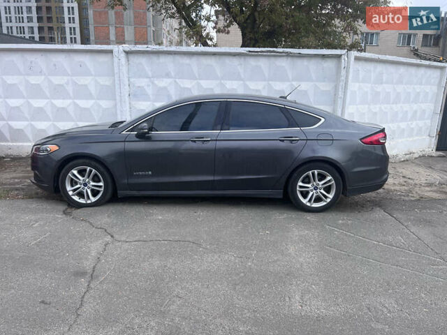 Серый Форд Фьюжн, объемом двигателя 2 л и пробегом 125 тыс. км за 15398 $, фото 10 на Automoto.ua