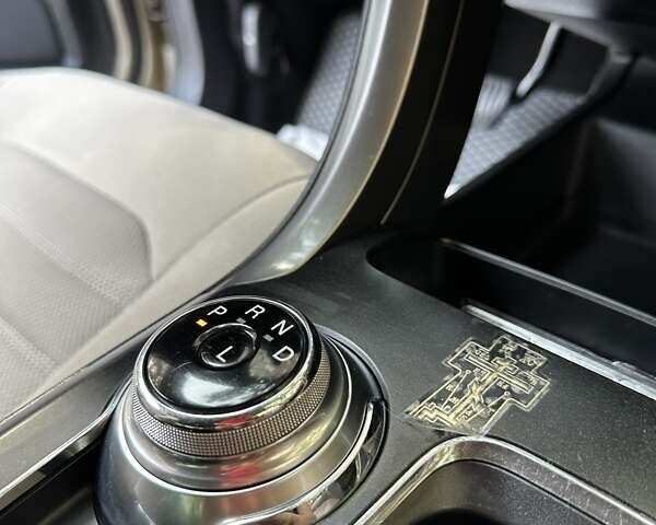 Форд Фьюжн 2017 в Львове на Automoto.ua Серый Форд Фьюжн, объемом двигателя 2.5 л и пробегом 155 тыс. км за 11500 $, фото 14 на Automoto.ua