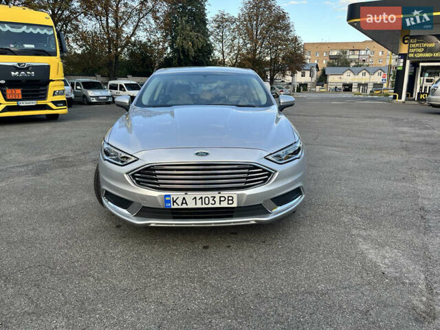 Форд Фьюжн 2017 в Киеве на Automoto.ua Серый Форд Фьюжн, объемом двигателя 2 л и пробегом 123 тыс. км за 14000 $, фото 6 на Automoto.ua