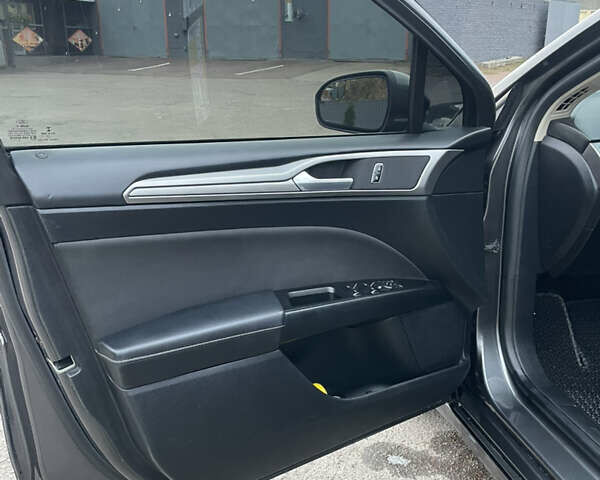 Серый Форд Фьюжн, объемом двигателя 2.49 л и пробегом 58 тыс. км за 11500 $, фото 2 на Automoto.ua