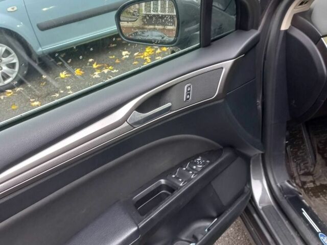 Сірий Форд Фьюжен, об'ємом двигуна 0 л та пробігом 108 тис. км за 11500 $, фото 10 на Automoto.ua