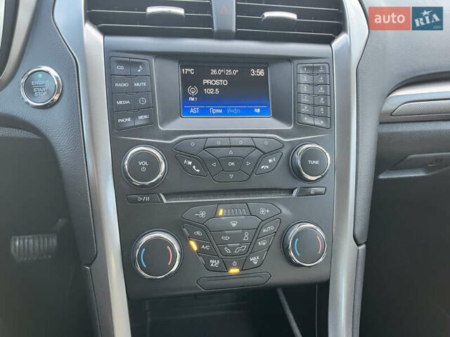 Сірий Форд Фьюжен, об'ємом двигуна 2 л та пробігом 123 тис. км за 14000 $, фото 31 на Automoto.ua