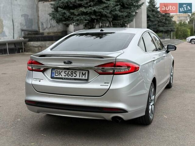 Сірий Форд Фьюжен, об'ємом двигуна 1.5 л та пробігом 198 тис. км за 9500 $, фото 23 на Automoto.ua