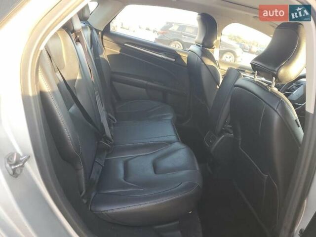 Серый Форд Фьюжн, объемом двигателя 2 л и пробегом 114 тыс. км за 2900 $, фото 9 на Automoto.ua