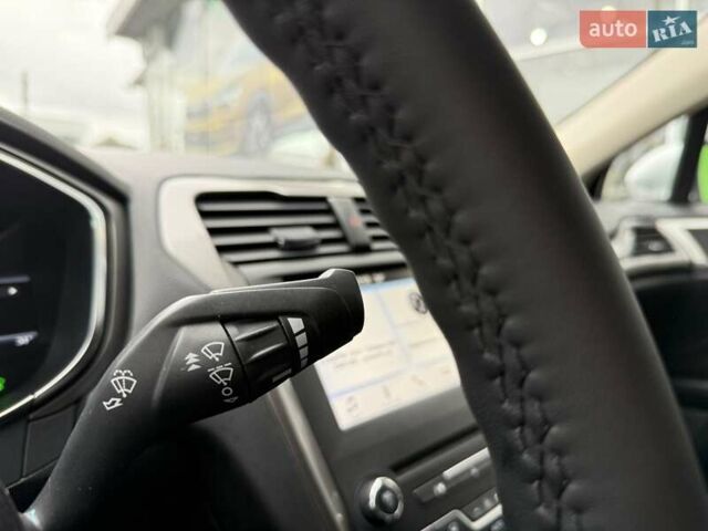 Форд Фьюжн 2017 в Киеве на Automoto.ua Серый Форд Фьюжн, объемом двигателя 2 л и пробегом 159 тыс. км за 12999 $, фото 23 на Automoto.ua