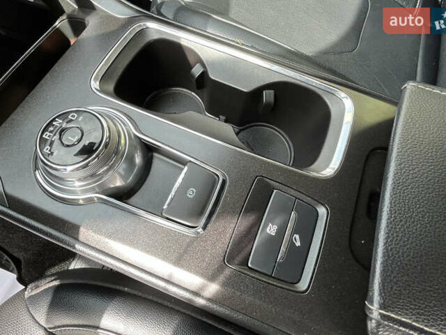 Серый Форд Фьюжн, объемом двигателя 2 л и пробегом 64 тыс. км за 16899 $, фото 11 на Automoto.ua