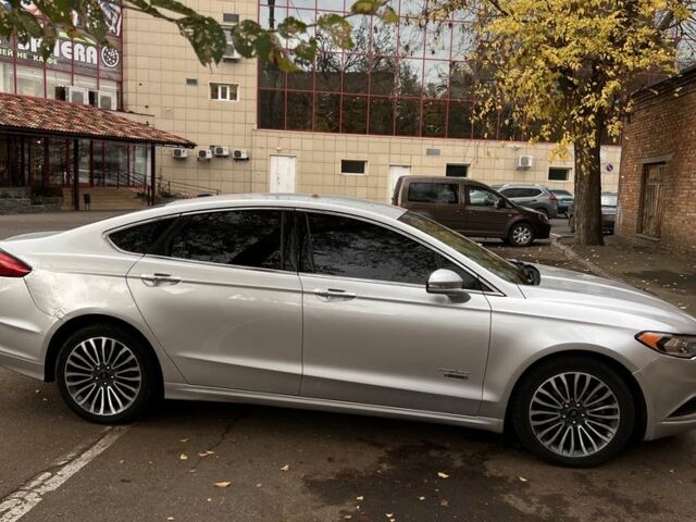 Серый Форд Фьюжн, объемом двигателя 2 л и пробегом 188 тыс. км за 12100 $, фото 6 на Automoto.ua