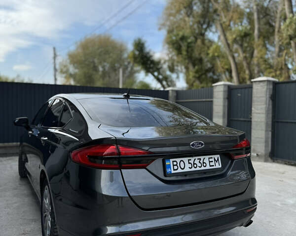 Сірий Форд Фьюжен, об'ємом двигуна 1.5 л та пробігом 160 тис. км за 9900 $, фото 1 на Automoto.ua