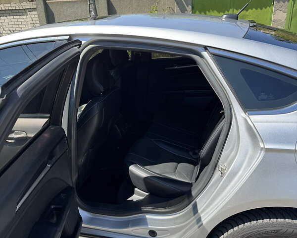 Сірий Форд Фьюжен, об'ємом двигуна 2 л та пробігом 230 тис. км за 15500 $, фото 11 на Automoto.ua