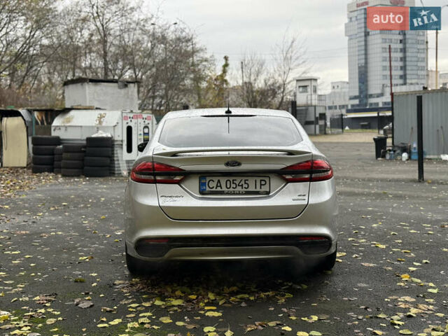 Серый Форд Фьюжн, объемом двигателя 2 л и пробегом 205 тыс. км за 11000 $, фото 3 на Automoto.ua