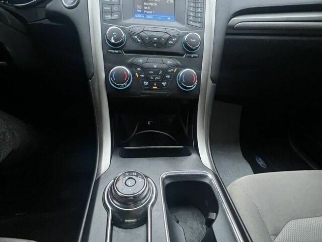 Сірий Форд Фьюжен, об'ємом двигуна 2 л та пробігом 150 тис. км за 14900 $, фото 6 на Automoto.ua