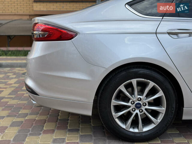 Сірий Форд Фьюжен, об'ємом двигуна 2 л та пробігом 100 тис. км за 14500 $, фото 15 на Automoto.ua
