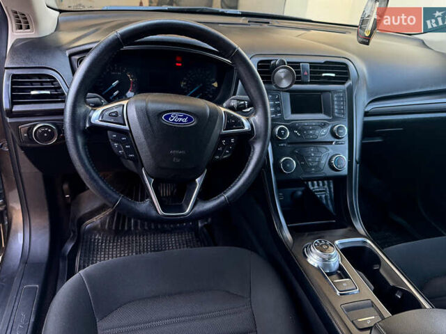 Серый Форд Фьюжн, объемом двигателя 2.5 л и пробегом 103 тыс. км за 11900 $, фото 26 на Automoto.ua