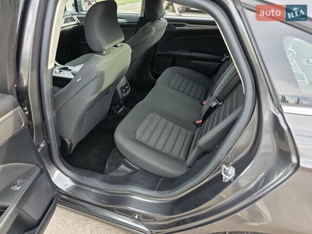 Серый Форд Фьюжн, объемом двигателя 2 л и пробегом 120 тыс. км за 15800 $, фото 38 на Automoto.ua