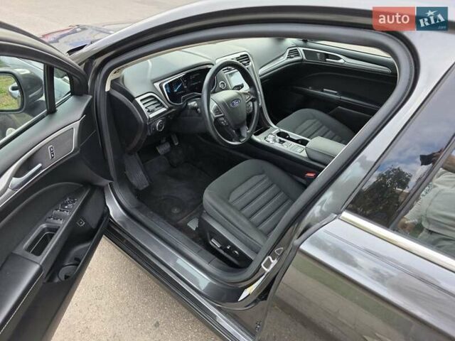 Серый Форд Фьюжн, объемом двигателя 2 л и пробегом 120 тыс. км за 15800 $, фото 26 на Automoto.ua