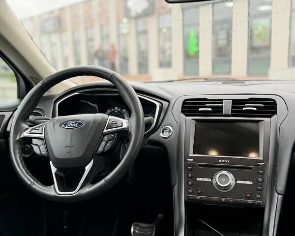 Серый Форд Фьюжн, объемом двигателя 2 л и пробегом 117 тыс. км за 16400 $, фото 33 на Automoto.ua