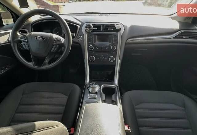 Сірий Форд Фьюжен, об'ємом двигуна 2.49 л та пробігом 184 тис. км за 12500 $, фото 3 на Automoto.ua
