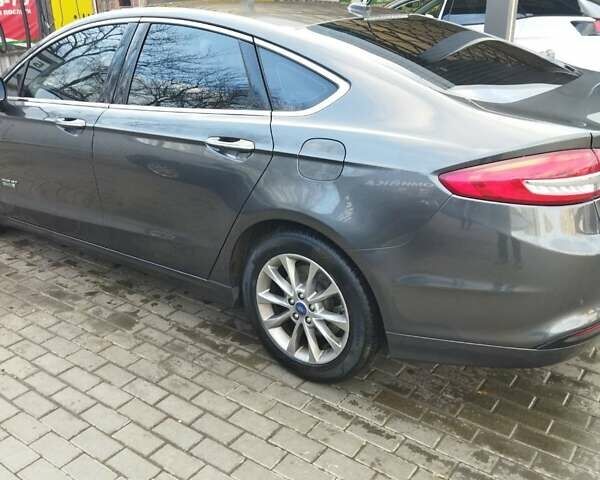 Сірий Форд Фьюжен, об'ємом двигуна 0 л та пробігом 212 тис. км за 17000 $, фото 8 на Automoto.ua