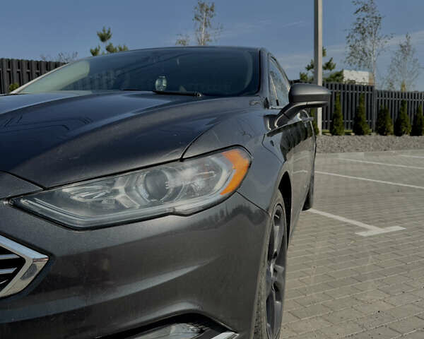 Серый Форд Фьюжн, объемом двигателя 2.5 л и пробегом 103 тыс. км за 11900 $, фото 10 на Automoto.ua