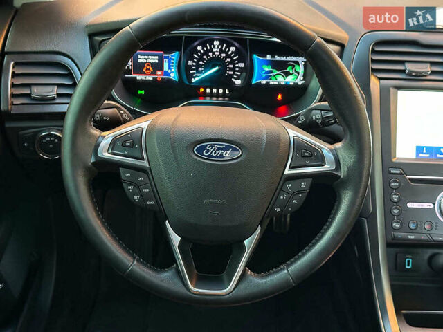 Сірий Форд Фьюжен, об'ємом двигуна 2 л та пробігом 68 тис. км за 17780 $, фото 20 на Automoto.ua