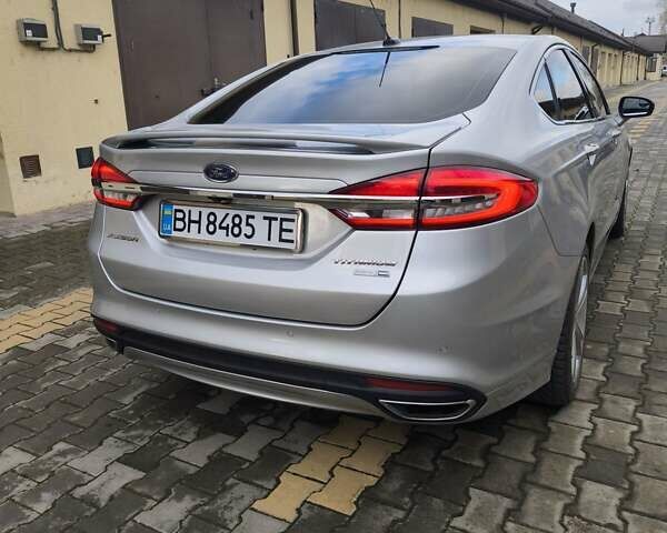 Сірий Форд Фьюжен, об'ємом двигуна 2 л та пробігом 130 тис. км за 13500 $, фото 6 на Automoto.ua