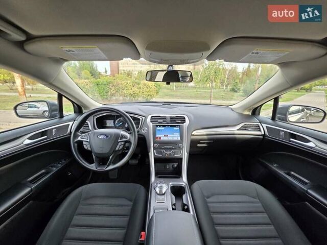 Серый Форд Фьюжн, объемом двигателя 2 л и пробегом 120 тыс. км за 15800 $, фото 39 на Automoto.ua