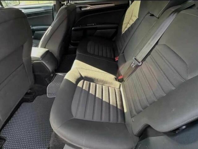Сірий Форд Фьюжен, об'ємом двигуна 2.5 л та пробігом 185 тис. км за 12500 $, фото 5 на Automoto.ua
