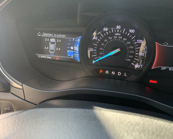 Форд Фьюжн 2018 в Черкассах на Automoto.ua Серый Форд Фьюжн, объемом двигателя 2.49 л и пробегом 125 тыс. км за 12950 $, фото 47 на Automoto.ua