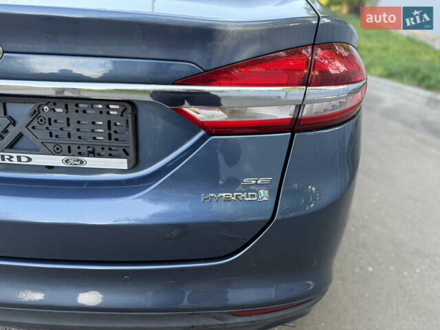 Серый Форд Фьюжн, объемом двигателя 2 л и пробегом 93 тыс. км за 16500 $, фото 5 на Automoto.ua