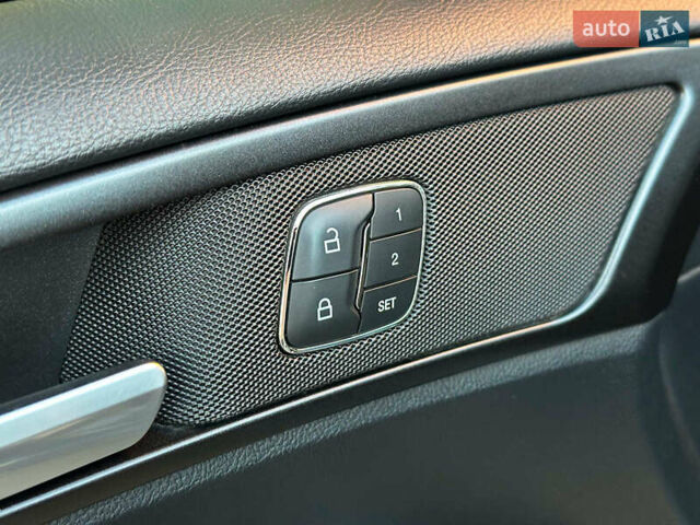 Сірий Форд Фьюжен, об'ємом двигуна 2 л та пробігом 68 тис. км за 17780 $, фото 13 на Automoto.ua