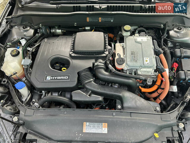 Серый Форд Фьюжн, объемом двигателя 2 л и пробегом 132 тыс. км за 14000 $, фото 1 на Automoto.ua