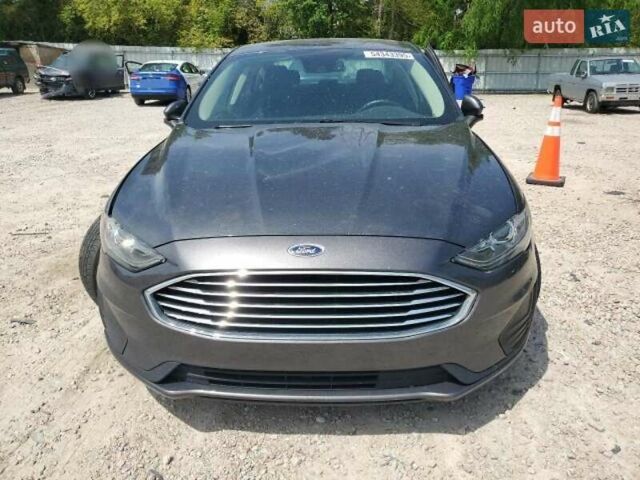 Серый Форд Фьюжн, объемом двигателя 2 л и пробегом 184 тыс. км за 8700 $, фото 2 на Automoto.ua