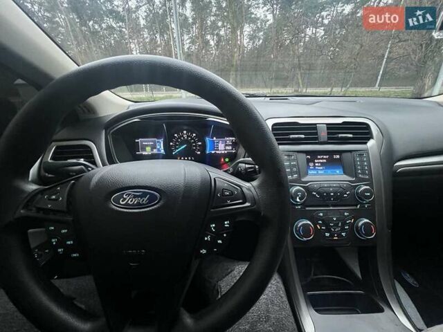 Сірий Форд Фьюжен, об'ємом двигуна 2 л та пробігом 159 тис. км за 14900 $, фото 28 на Automoto.ua