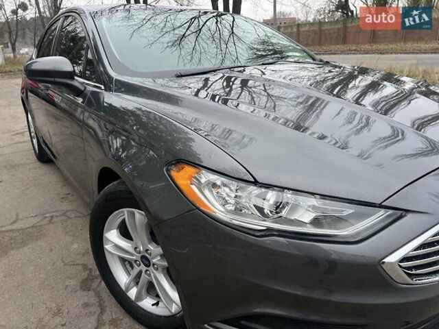 Сірий Форд Фьюжен, об'ємом двигуна 2 л та пробігом 159 тис. км за 14900 $, фото 7 на Automoto.ua
