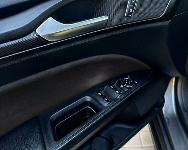 Серый Форд Фьюжн, объемом двигателя 2.5 л и пробегом 103 тыс. км за 11900 $, фото 23 на Automoto.ua