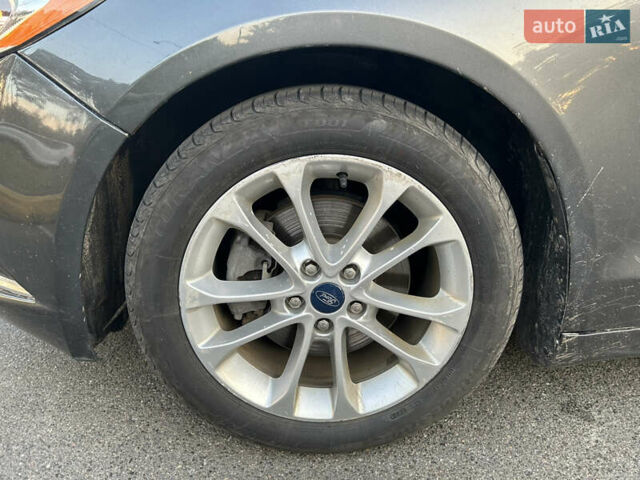 Серый Форд Фьюжн, объемом двигателя 2 л и пробегом 132 тыс. км за 14000 $, фото 8 на Automoto.ua