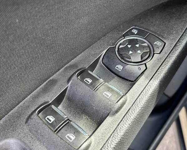 Форд Фьюжен 2018 у Сумах на Automoto.ua Сірий Форд Фьюжен, об'ємом двигуна 2.5 л та пробігом 137 тис. км за 12999 $, фото 23 на Automoto.ua