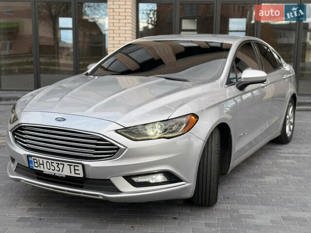 Форд Фьюжн 2018 в Виннице на Automoto.ua Серый Форд Фьюжн, объемом двигателя 2 л и пробегом 118 тыс. км за 14700 $, фото 3 на Automoto.ua