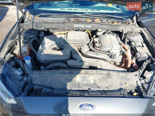 Серый Форд Фьюжн, объемом двигателя 2 л и пробегом 175 тыс. км за 2900 $, фото 9 на Automoto.ua