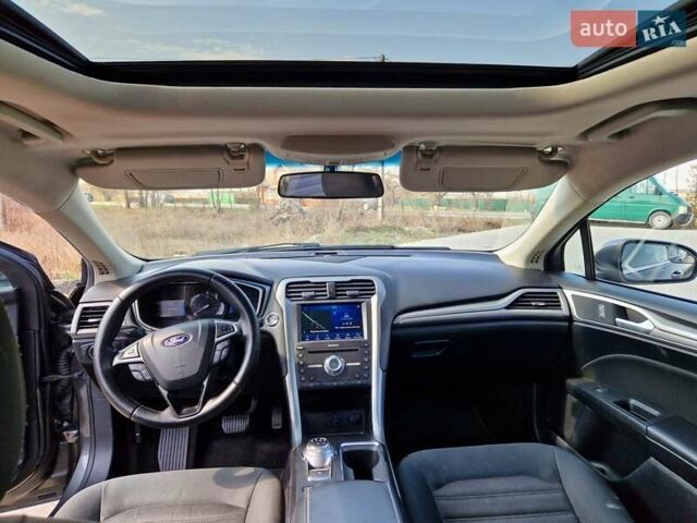 Серый Форд Фьюжн, объемом двигателя 2 л и пробегом 325 тыс. км за 10800 $, фото 7 на Automoto.ua