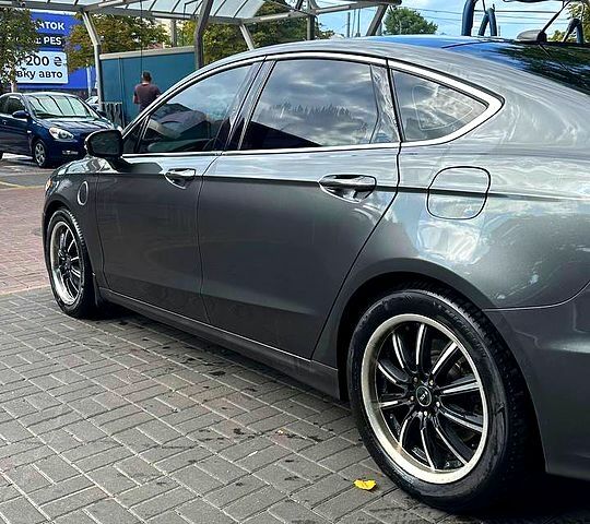 Сірий Форд Фьюжен, об'ємом двигуна 2 л та пробігом 73 тис. км за 20000 $, фото 9 на Automoto.ua