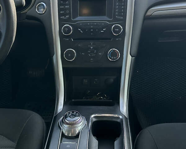 Форд Фьюжен 2018 у Дніпро (Дніпропетровську) на Automoto.ua Сірий Форд Фьюжен, об'ємом двигуна 2.5 л та пробігом 184 тис. км за 12800 $, фото 21 на Automoto.ua