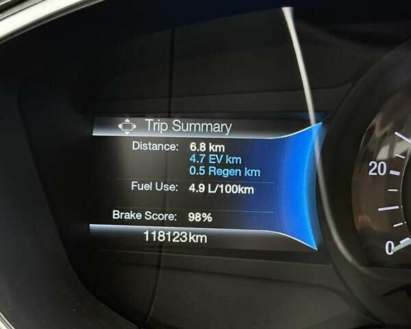 Серый Форд Фьюжн, объемом двигателя 2 л и пробегом 117 тыс. км за 16400 $, фото 39 на Automoto.ua