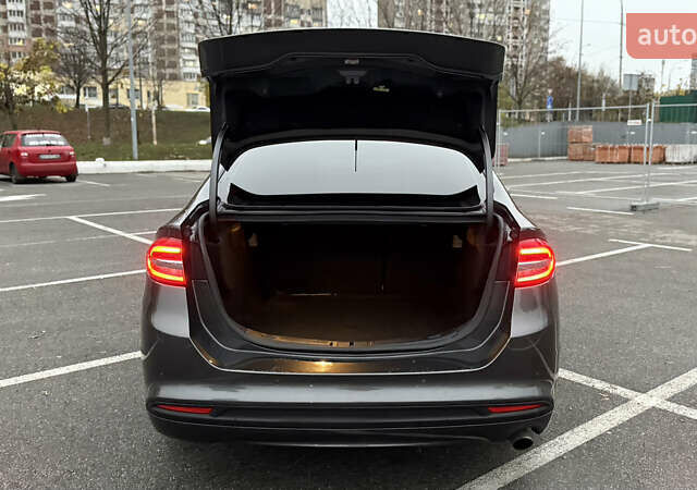 Серый Форд Фьюжн, объемом двигателя 1.5 л и пробегом 112 тыс. км за 13900 $, фото 18 на Automoto.ua