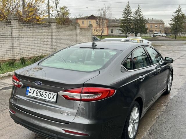 Серый Форд Фьюжн, объемом двигателя 2 л и пробегом 144 тыс. км за 379 $, фото 2 на Automoto.ua