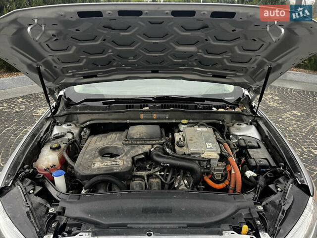 Сірий Форд Фьюжен, об'ємом двигуна 2 л та пробігом 68 тис. км за 14500 $, фото 6 на Automoto.ua