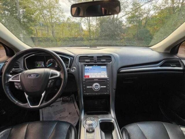 Сірий Форд Фьюжен, об'ємом двигуна 2 л та пробігом 79 тис. км за 9000 $, фото 10 на Automoto.ua