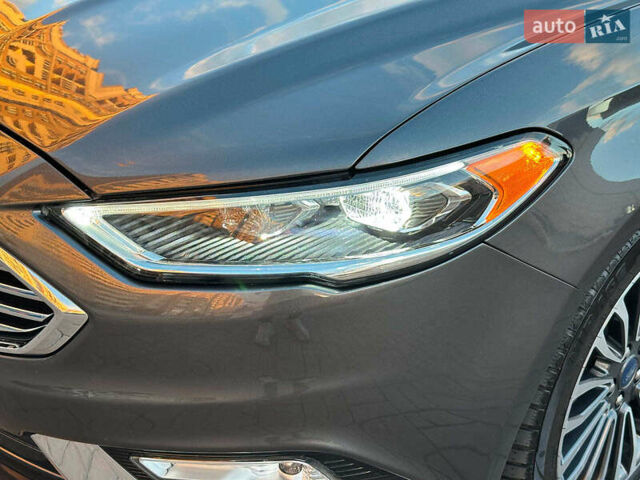 Сірий Форд Фьюжен, об'ємом двигуна 2 л та пробігом 68 тис. км за 17780 $, фото 6 на Automoto.ua
