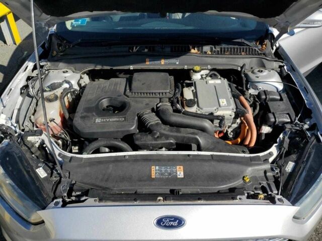 Серый Форд Фьюжн, объемом двигателя 0 л и пробегом 71 тыс. км за 9000 $, фото 10 на Automoto.ua